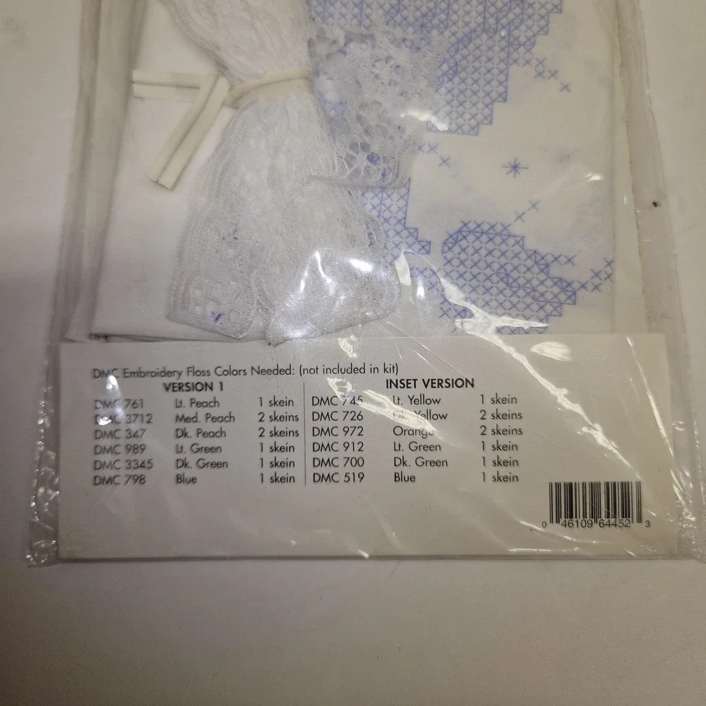 Vintage Bucilla Heart of Roses Dresser Scarf Stamped Cross Stitch Kit‎ 64452